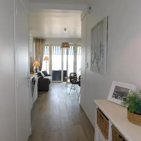 Apartment T1 Imperial 2 Waterfront Air Conditioning Parking