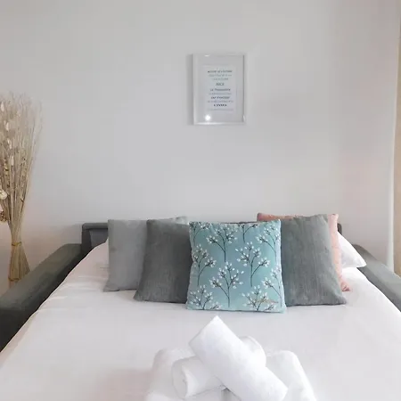 Apartment T1 Imperial 2 Waterfront Air Conditioning Parking